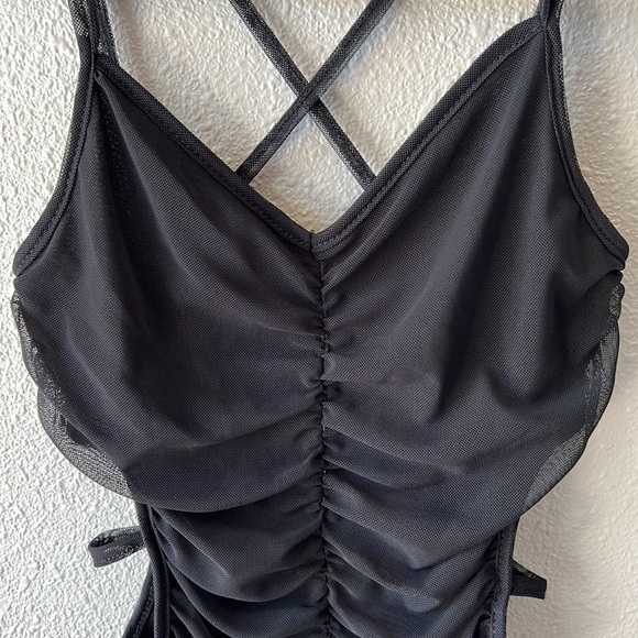 Pretty Little Thing Shape Black Mesh Ruched Strap Detail Cut Out Bodysuit Size 4 - Picture 2 of 11